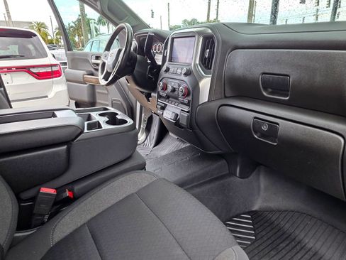 Used 2022 Chevrolet Silverado 2500 LT w/ Convenience Package image 39