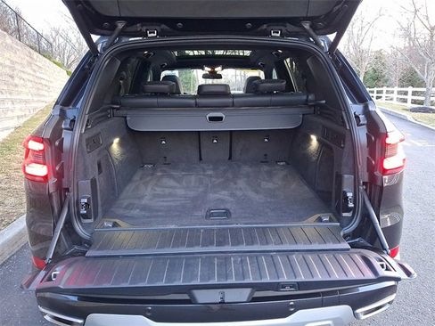 Used 2023 BMW X5 xDrive40i w/ Premium Package image 29