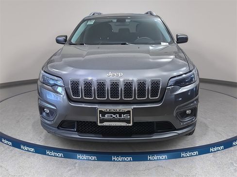 Used 2019 Jeep Cherokee Latitude Plus w/ Cold Weather Group image 3