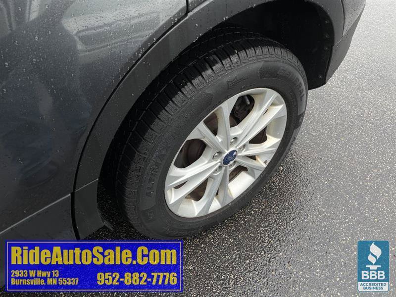Used 2017 Ford Escape SE AWD/4WD image 27