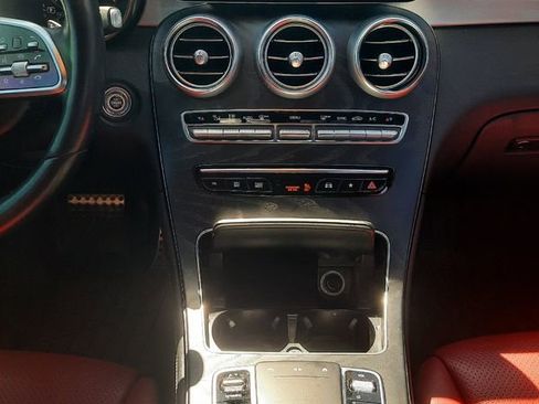 Used 2021 Mercedes-Benz GLC 300 4MATIC Coupe image 16