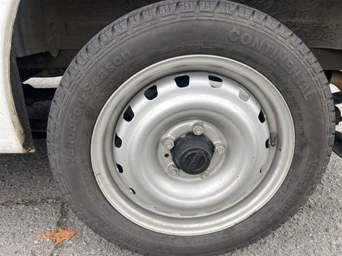 Used 2021 Nissan NV200 S image 9