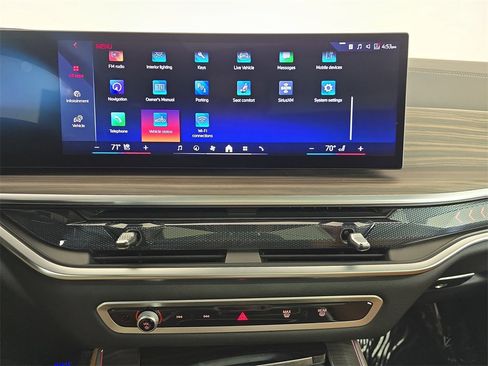 Used 2025 BMW X5 xDrive50e w/ Executive Package image 23