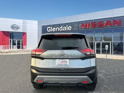 Used 2023 Nissan Rogue S AWD/4WD image 5