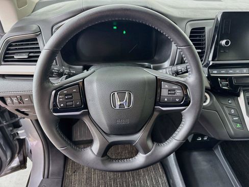 Certified 2025 Honda Odyssey EX-L image 19
