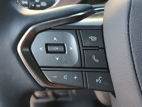 Used 2024 Lexus LX 600 4WD w/ Luxury Package image 21