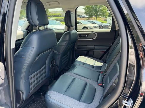 Used 2023 Ford Bronco Sport Outer Banks w/ Tech Package AWD/4WD image 13