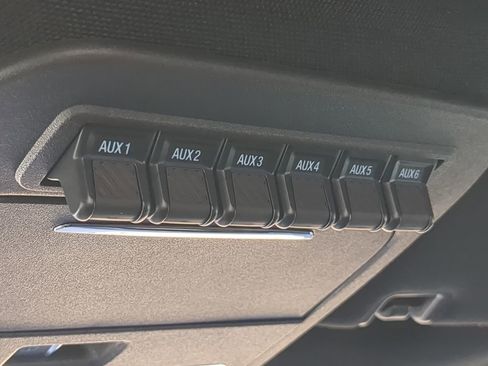 Used 2024 Ford F350 Platinum image 39