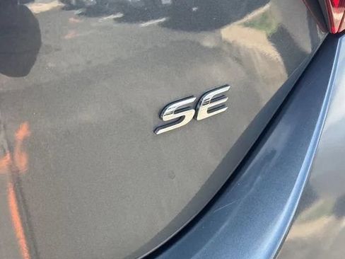 Used 2018 Toyota Corolla SE FWD image 23