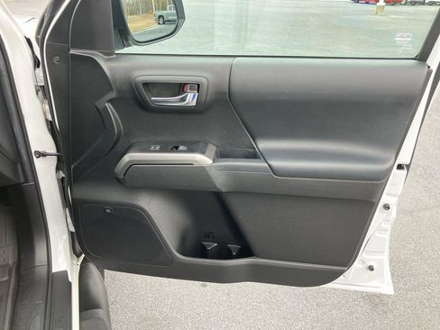 Used 2022 Toyota Tacoma Limited w/ Nightshade Package image 37