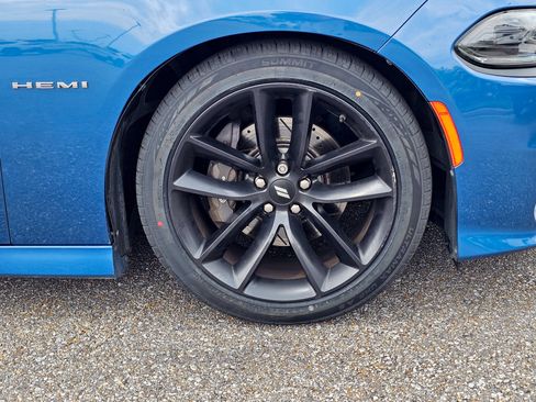 Used 2022 Dodge Charger R/T w/ Plus Group RWD image 7