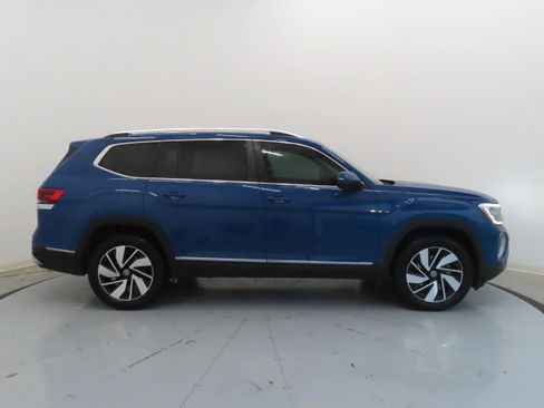 New 2025 Volkswagen Atlas SEL image 2
