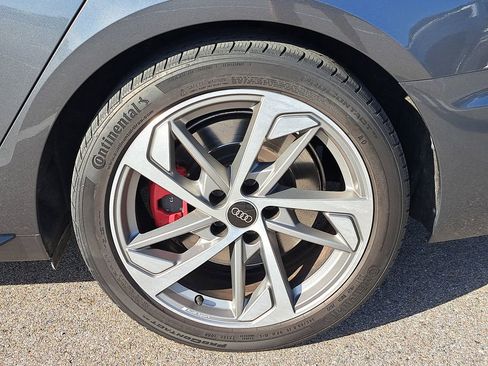 Used 2023 Audi A4 2.0T Premium Plus w/ Premium Plus Package image 5