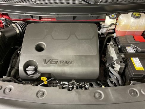 Used 2024 Buick Enclave Premium image 28