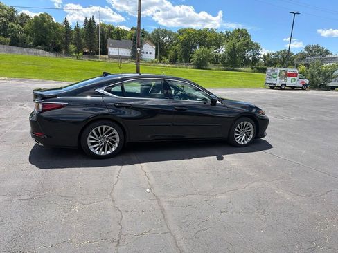 Used 2022 Lexus ES 350 Ultra Luxury w/ Accessory Package 2 FWD image 28