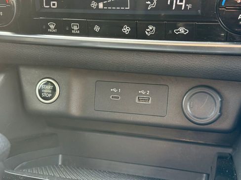 Used 2023 Nissan Rogue SV w/ SV Premium B Package image 25