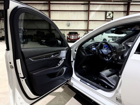 Used 2021 Cadillac CT5 Sport image 12