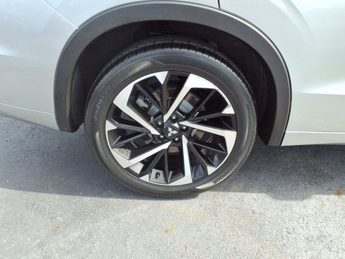 Used 2022 Mitsubishi Outlander SEL image 35