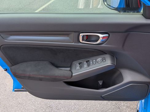 Used 2025 Honda Civic Type R image 21