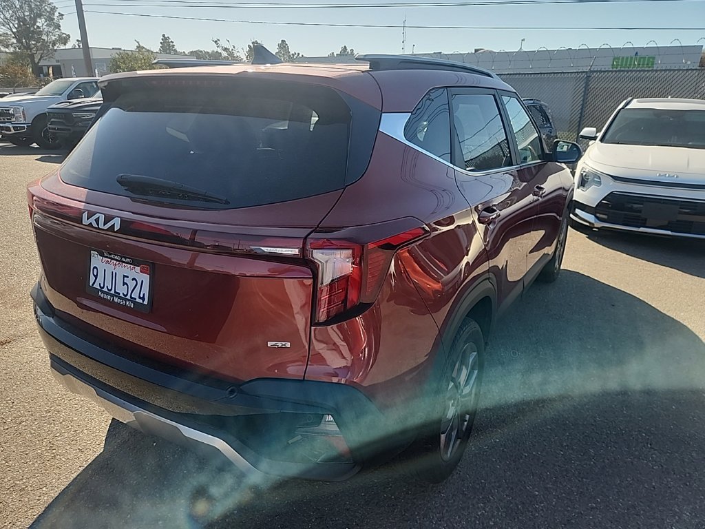 Certified 2024 Kia Seltos S AWD/4WD image 12