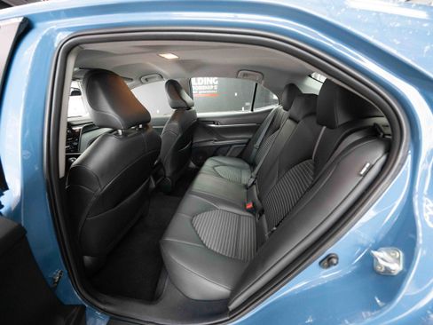 Used 2024 Toyota Camry SE image 23