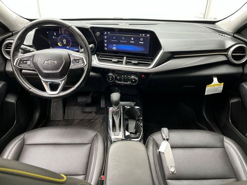 Certified 2024 Chevrolet Trax ACTIV FWD image 4