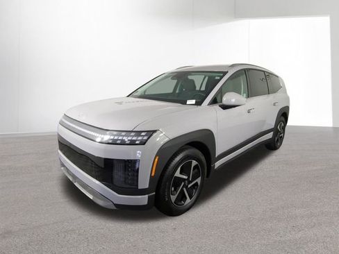 New 2026 Hyundai Ioniq 9 SE AWD/4WD image 11