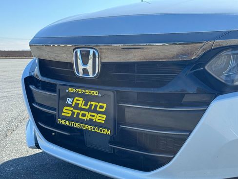 Used 2022 Honda Accord Sport image 13