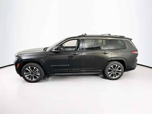 Used 2022 Jeep Grand Cherokee L Overland w/ Advanced Protech Group III AWD/4WD image 8