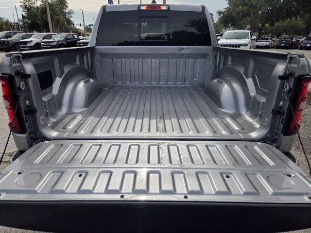 Used 2025 RAM 1500 Big Horn AWD/4WD image 9