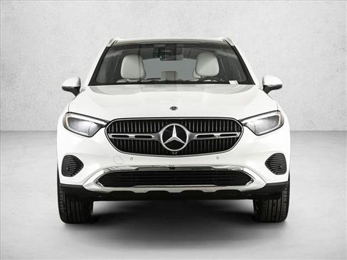 New 2026 Mercedes-Benz GLC 300 4MATIC image 2