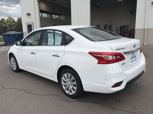 Used 2016 Nissan Sentra S FWD image 7