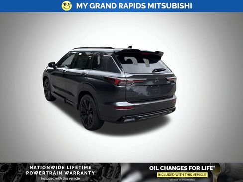 New 2026 Mitsubishi Outlander SEL Black Edition AWD/4WD image 3