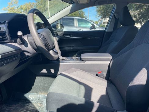 Used 2025 Toyota Camry LE image 25