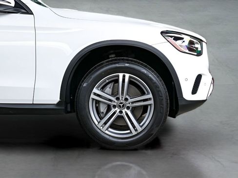 Used 2022 Mercedes-Benz GLC 300 4MATIC image 10
