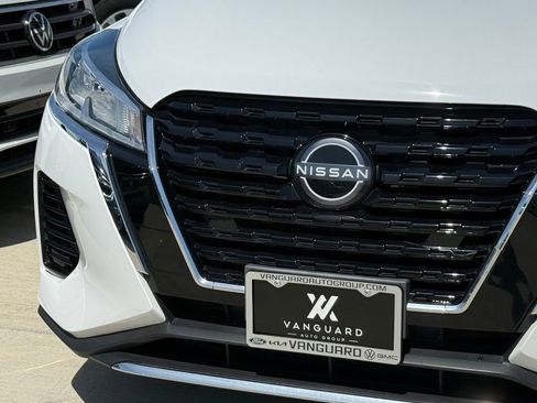 Used 2024 Nissan Kicks S image 4