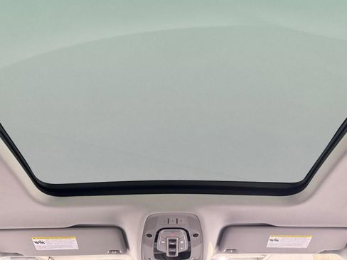 Used 2018 Audi Q5 2.0T Premium Plus w/ Premium Plus Package image 12