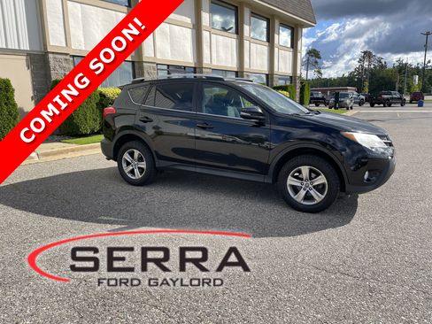 Used 2015 Toyota RAV4 XLE AWD/4WD image 1