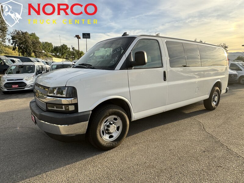 Used 2020 Chevrolet Express 3500 LT w/ LT Preferred Equipment Group RWD image 6
