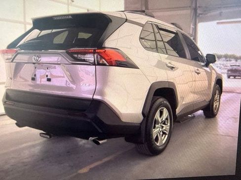 Used 2024 Toyota RAV4 XLE w/ Convenience Package FWD image 3