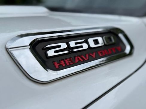 Used 2022 RAM 2500 Big Horn AWD/4WD image 6