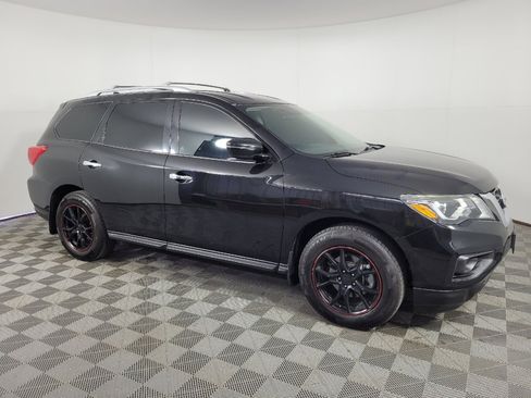 Used 2019 Nissan Pathfinder S FWD image 11