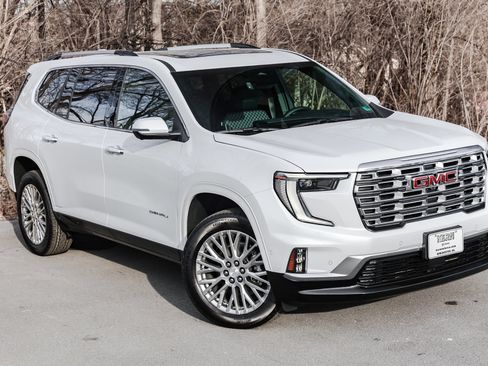 New 2026 GMC Acadia Denali w/ Super Cruise Package image 2