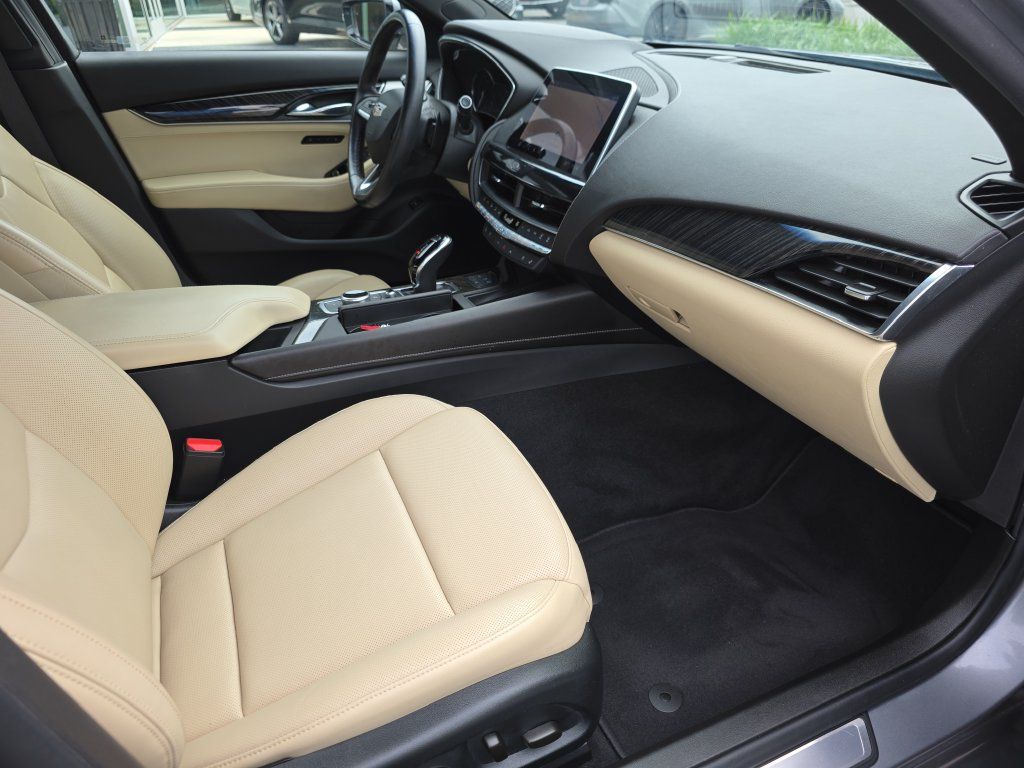 Used 2022 Cadillac CT5 Premium Luxury RWD image 34