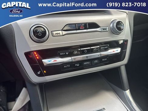 Certified 2022 Ford Explorer XLT w/ Equipment Group 202A image 29