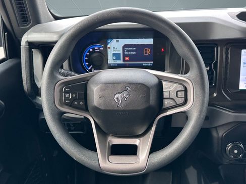 Used 2022 Ford Bronco image 14