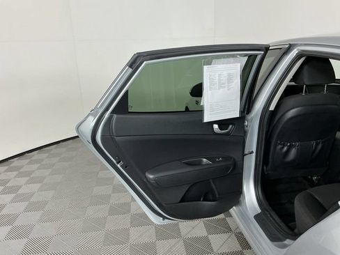 Used 2018 Kia Optima LX FWD image 23