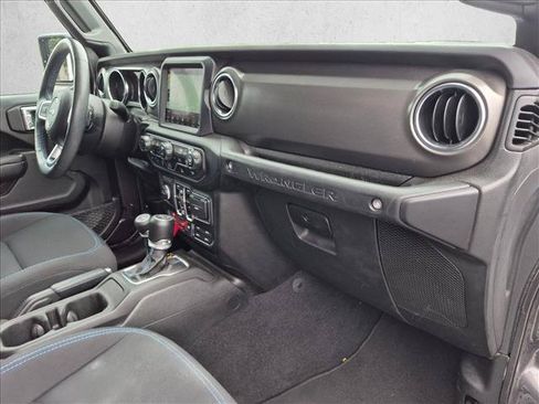 Used 2023 Jeep Wrangler Unlimited Rubicon 4xe w/ Steel Bumper Group AWD/4WD image 21