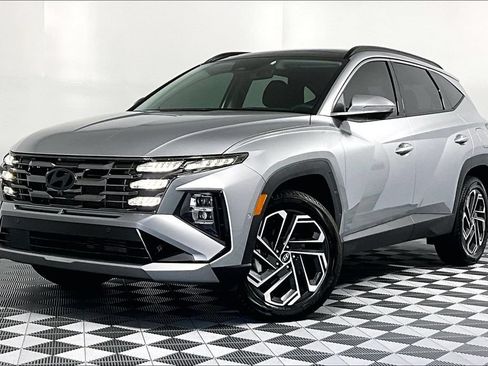 Used 2026 Hyundai Tucson Limited AWD/4WD image 2