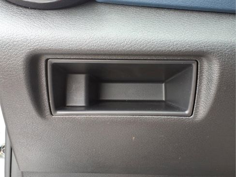 Certified 2025 Nissan Versa SV FWD image 22